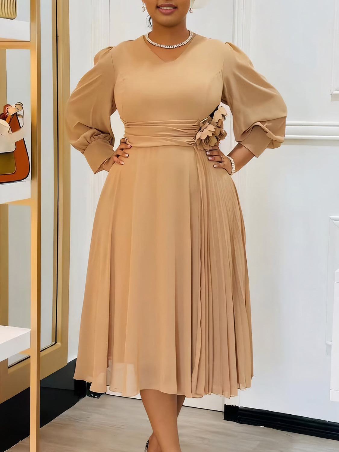 Elegant A-Line Midi Dress with Lantern Sleeves