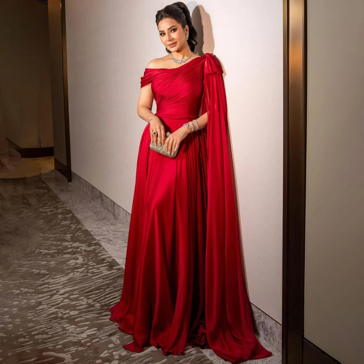 Elegant Red One-Shoulder Long Dress